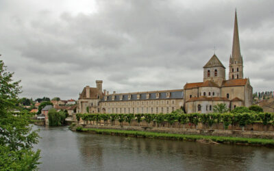 Saint-Savin Abbey from Poitiers: UNESCO Frescoes Day Trip
